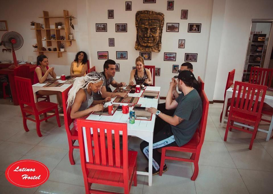 Latinos Hostel Σιέμ Ρέαπ Εξωτερικό φωτογραφία
